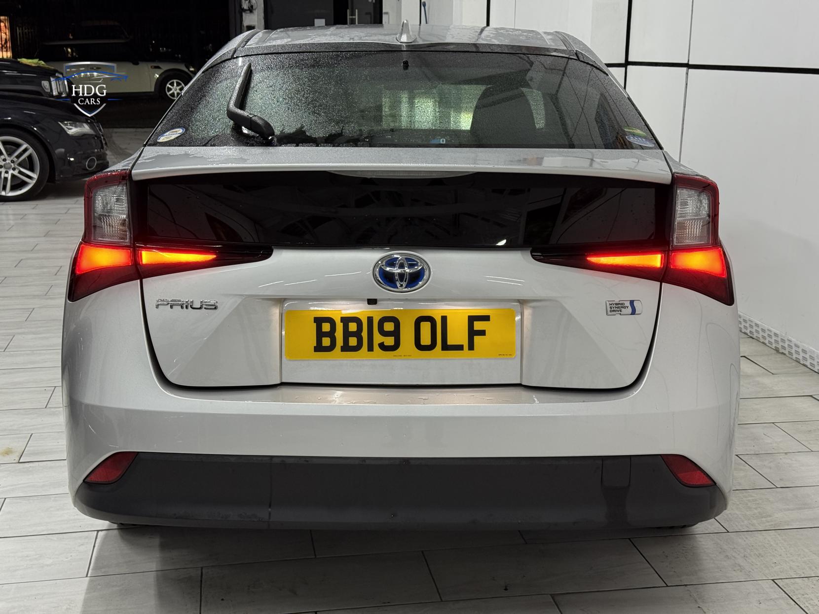 Toyota Prius 1.8 VVT-h Excel Hatchback 5dr Petrol Hybrid CVT Euro 6 (s/s) (15in Alloy) (122 ps)