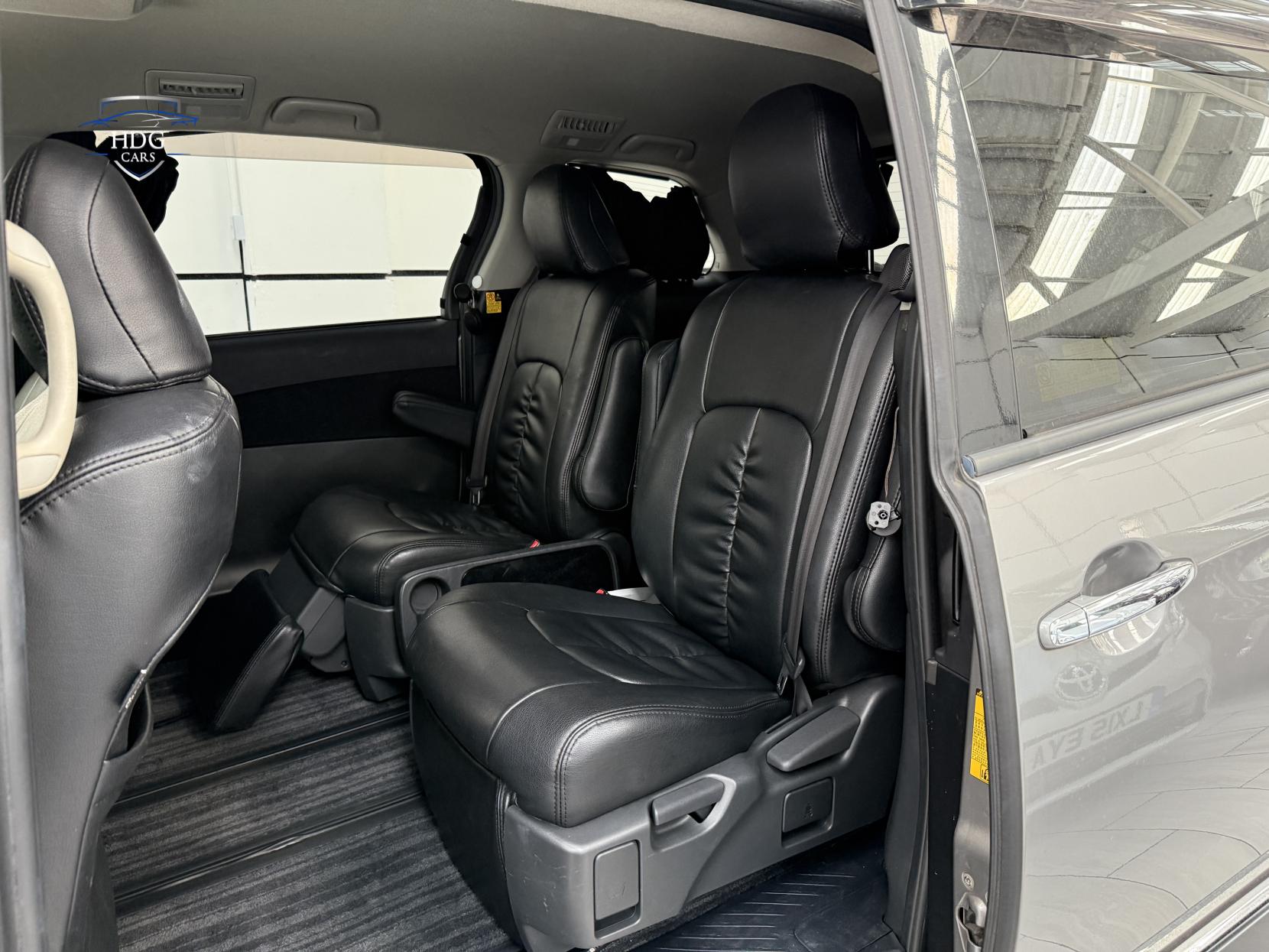 Toyota Estima Aeras G 2.4 G SPEC 2012