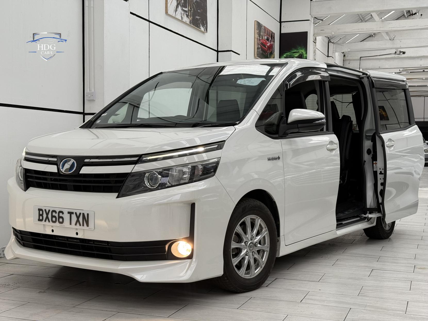 Toyota Voxy 1.8 Excel 2016