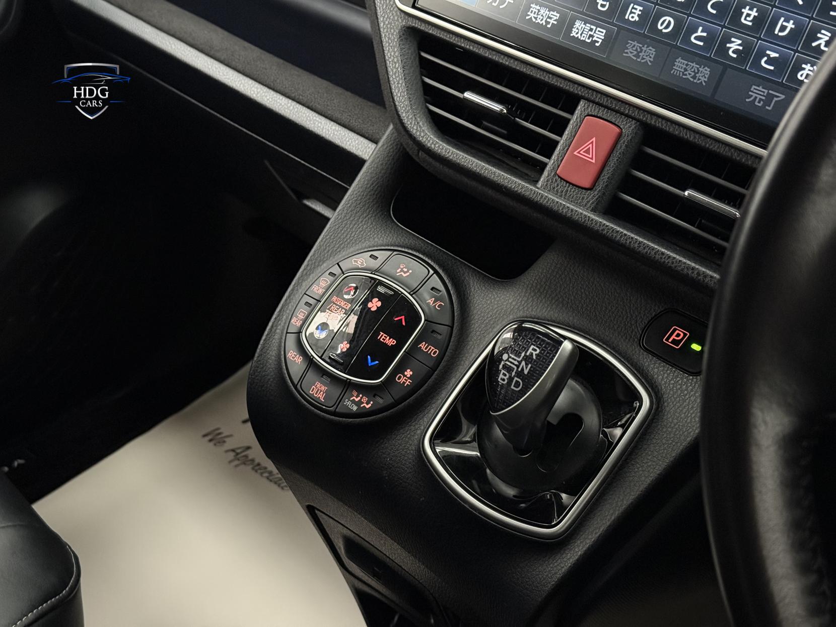 Toyota Voxy 1.8 Excel 2016