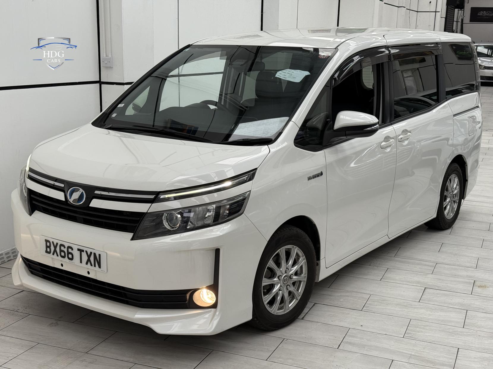 Toyota Voxy 1.8 Excel 2016