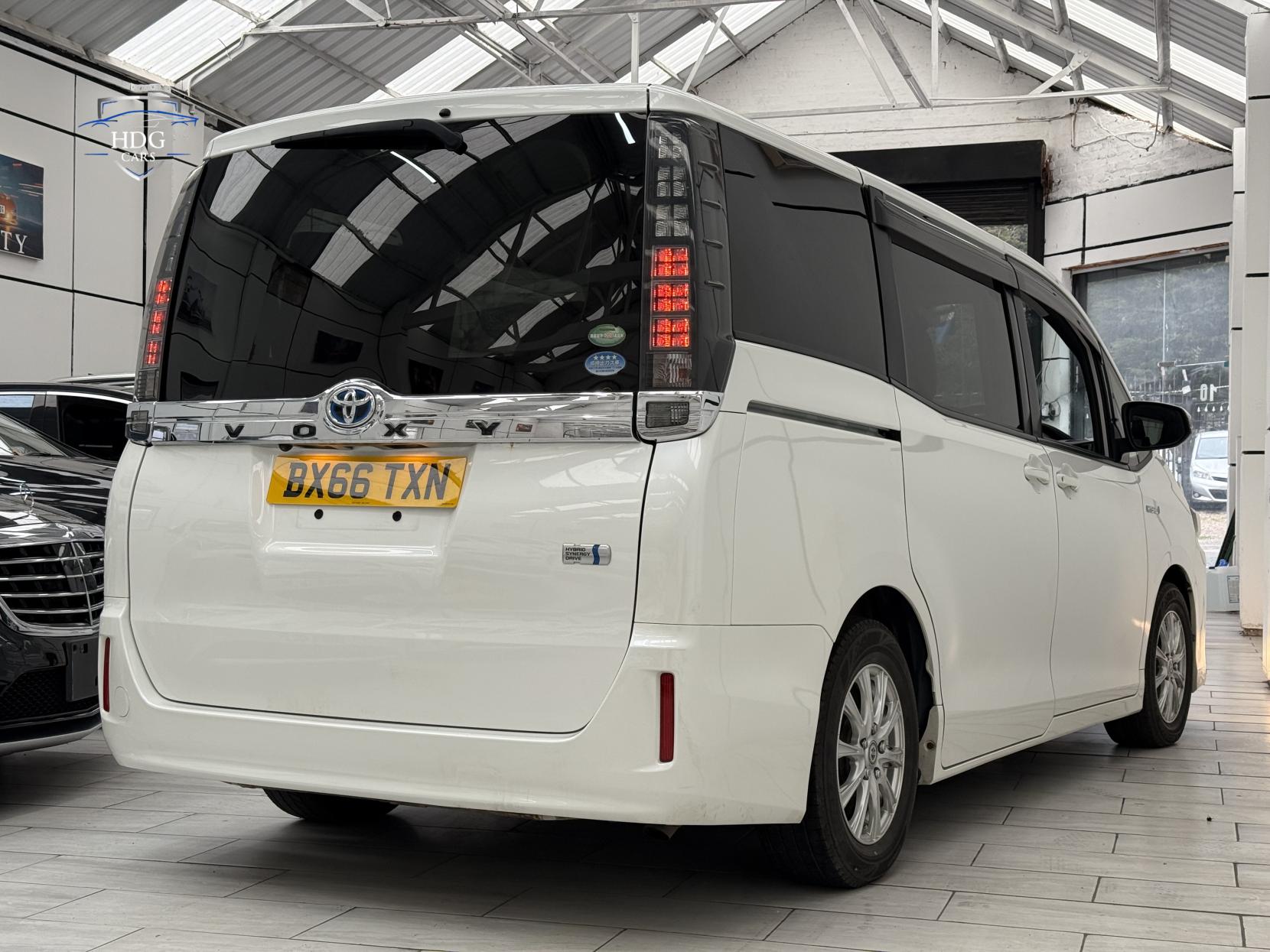 Toyota Voxy 1.8 Excel 2016