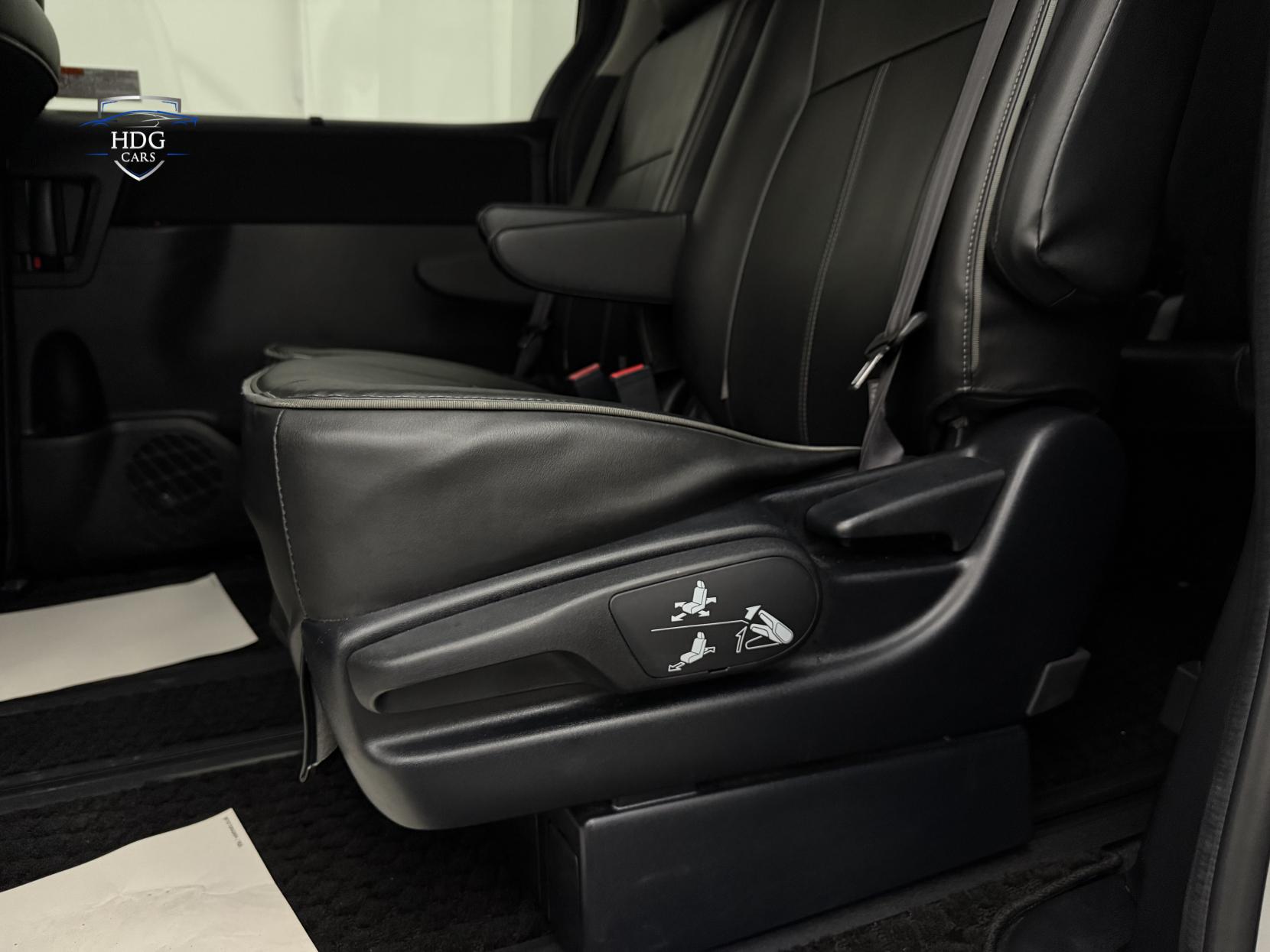 Toyota Voxy 1.8 Excel 2016