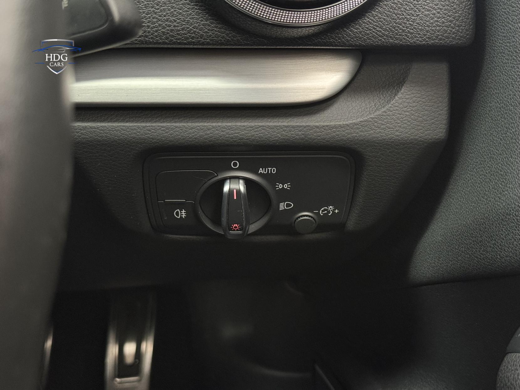 Audi S3 2.0 TFSI Sportback 5dr Petrol S Tronic quattro Euro 6 (s/s) (Nav) (300 ps)