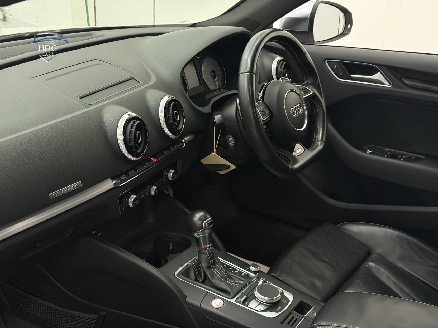 Audi S3 2.0 TFSI Sportback 5dr Petrol S Tronic quattro Euro 6 (s/s) (Nav) (300 ps)