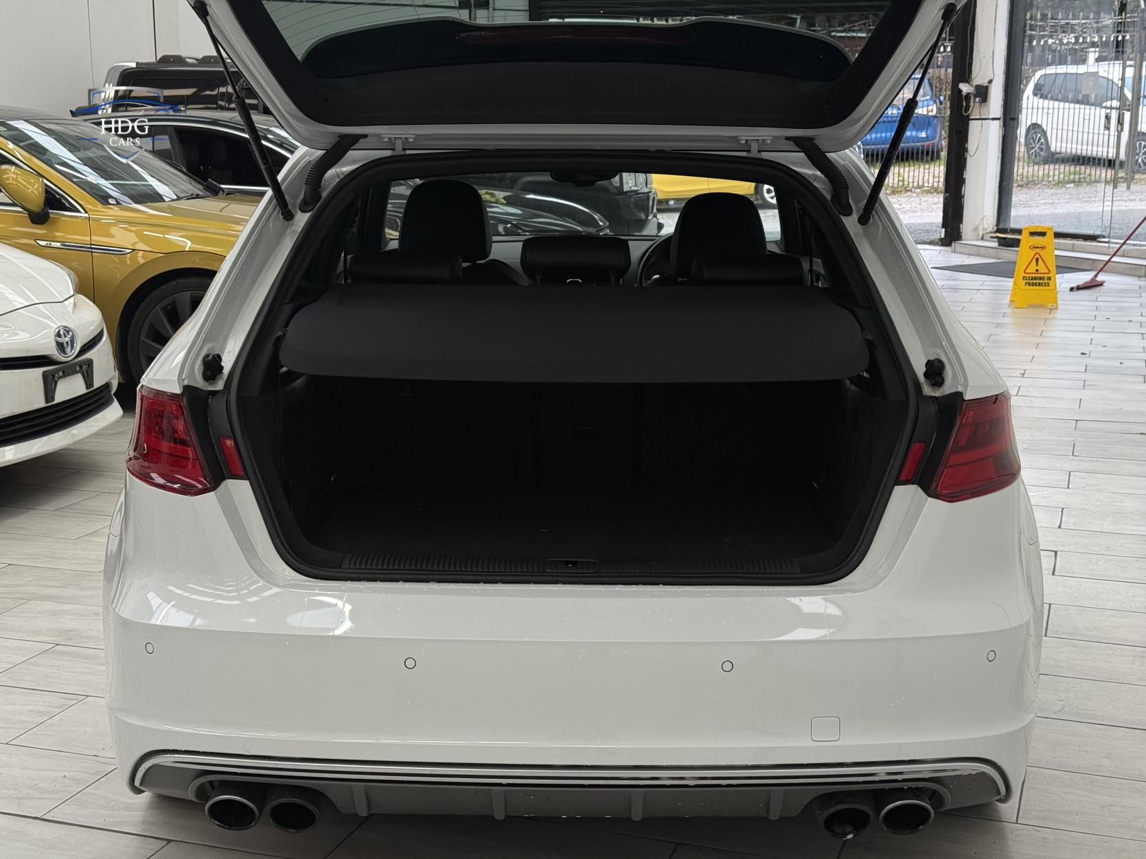 Audi S3 2.0 TFSI Sportback 5dr Petrol S Tronic quattro Euro 6 (s/s) (Nav) (300 ps)