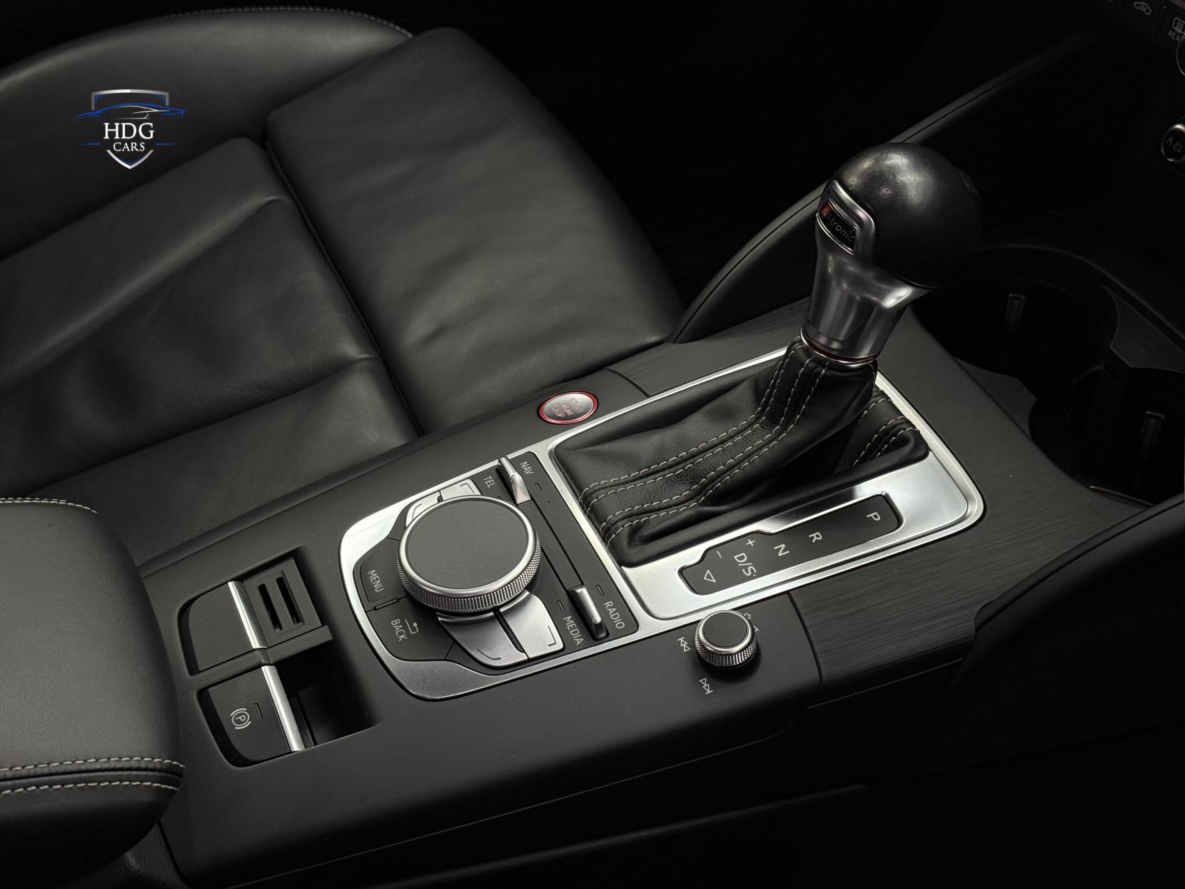 Audi S3 2.0 TFSI Sportback 5dr Petrol S Tronic quattro Euro 6 (s/s) (Nav) (300 ps)