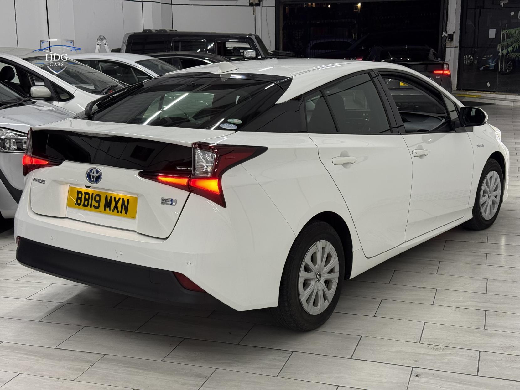 Toyota Prius 1.8 VVT-h Excel Hatchback 5dr Petrol Hybrid CVT Euro 6 (s/s) (15in Alloy) (122 ps)