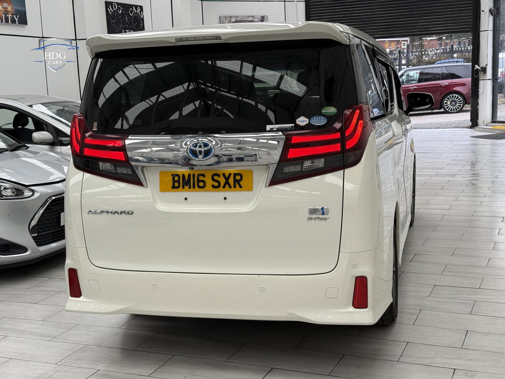 Toyota Alphard 2.5 SR C PACKAGE  2016