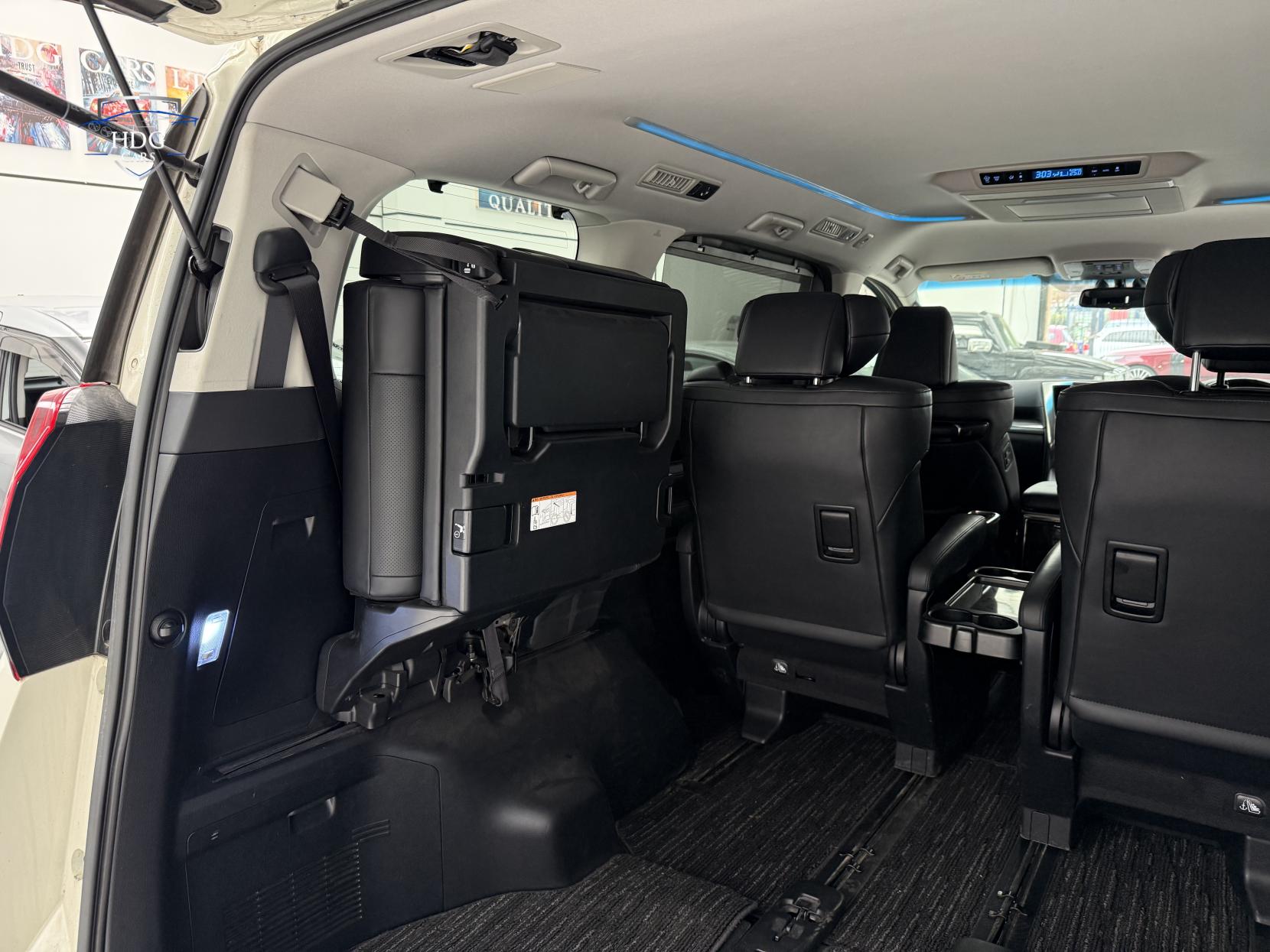 Toyota Alphard 2.5 SR C PACKAGE  2016