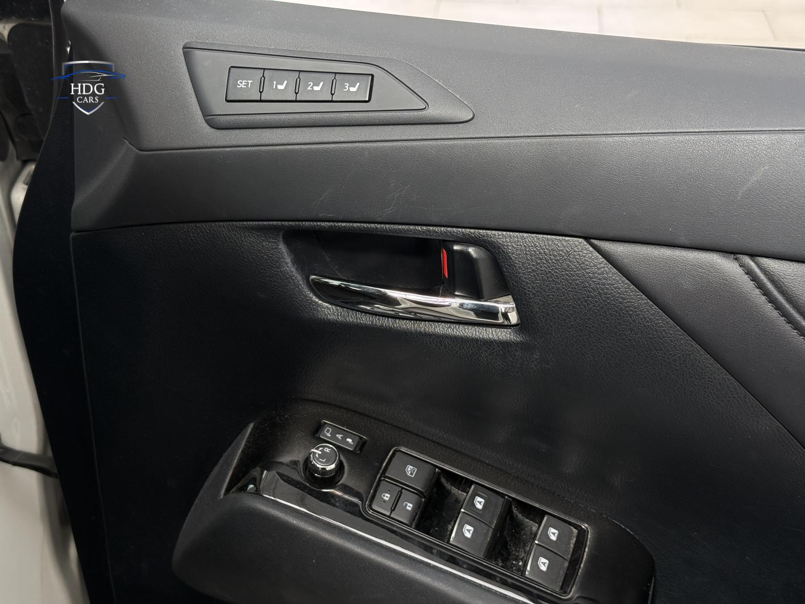Toyota Alphard 2.5 ZX HYBRID 2016