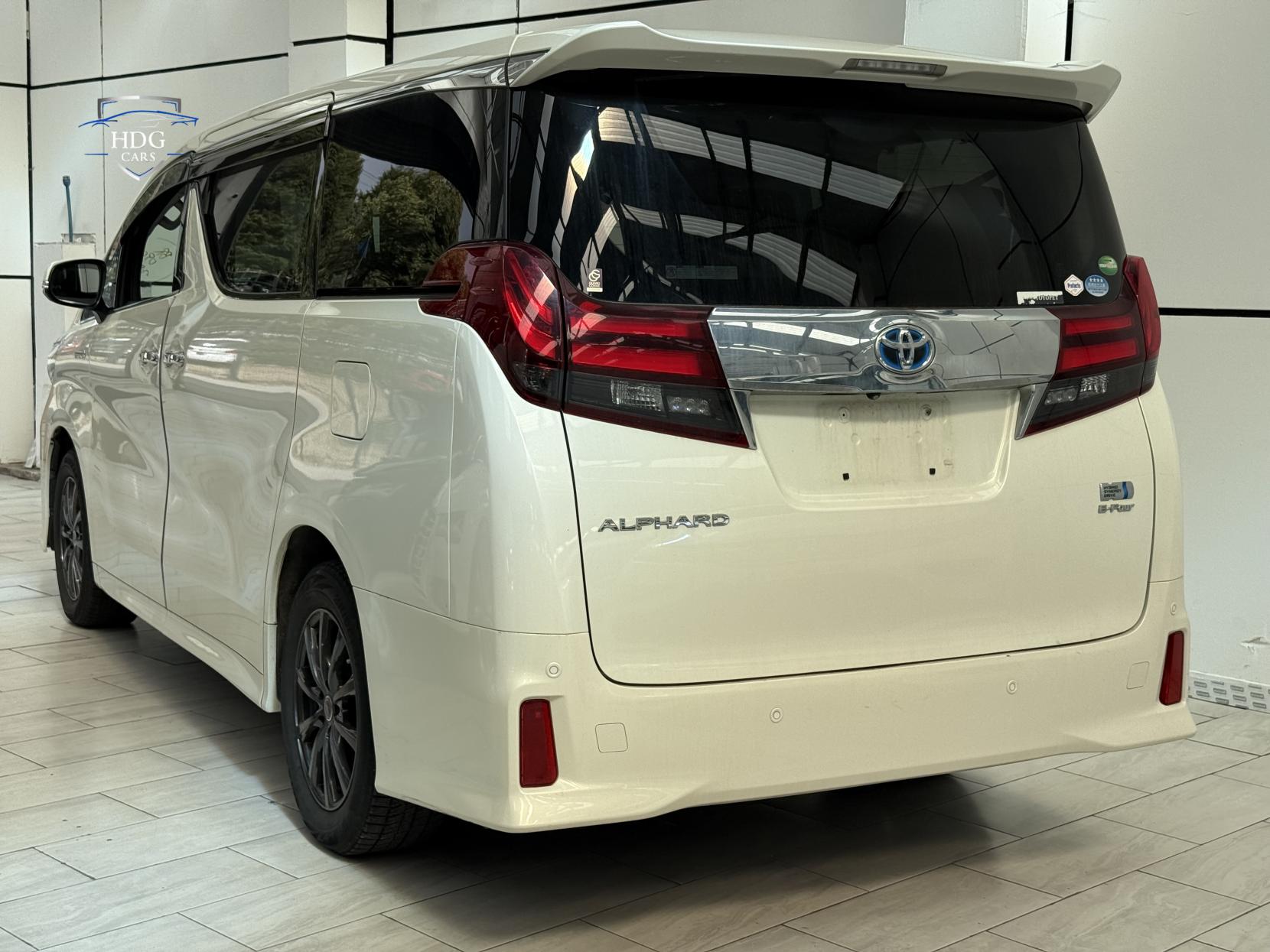 Toyota Alphard 2.5 ZX HYBRID 2016