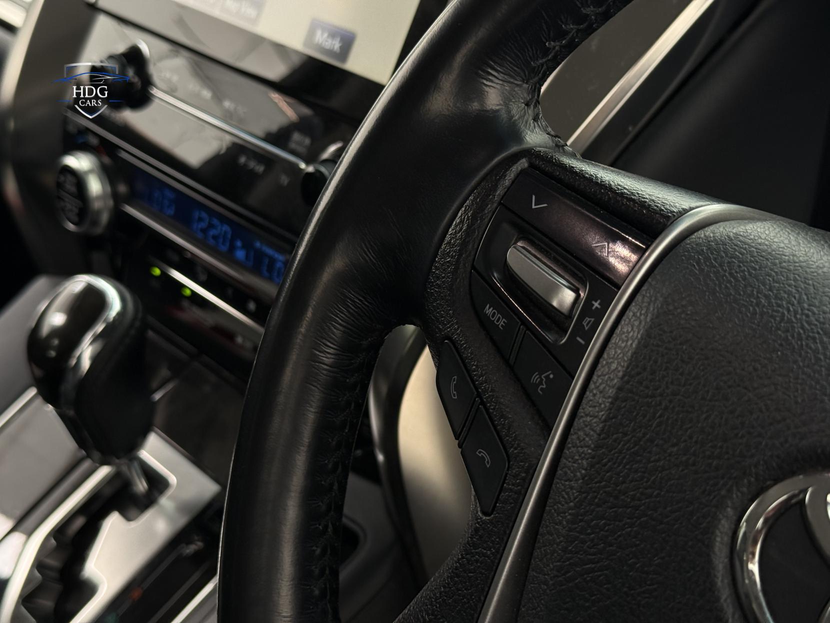 Toyota Alphard 2.5 ZX HYBRID 2016