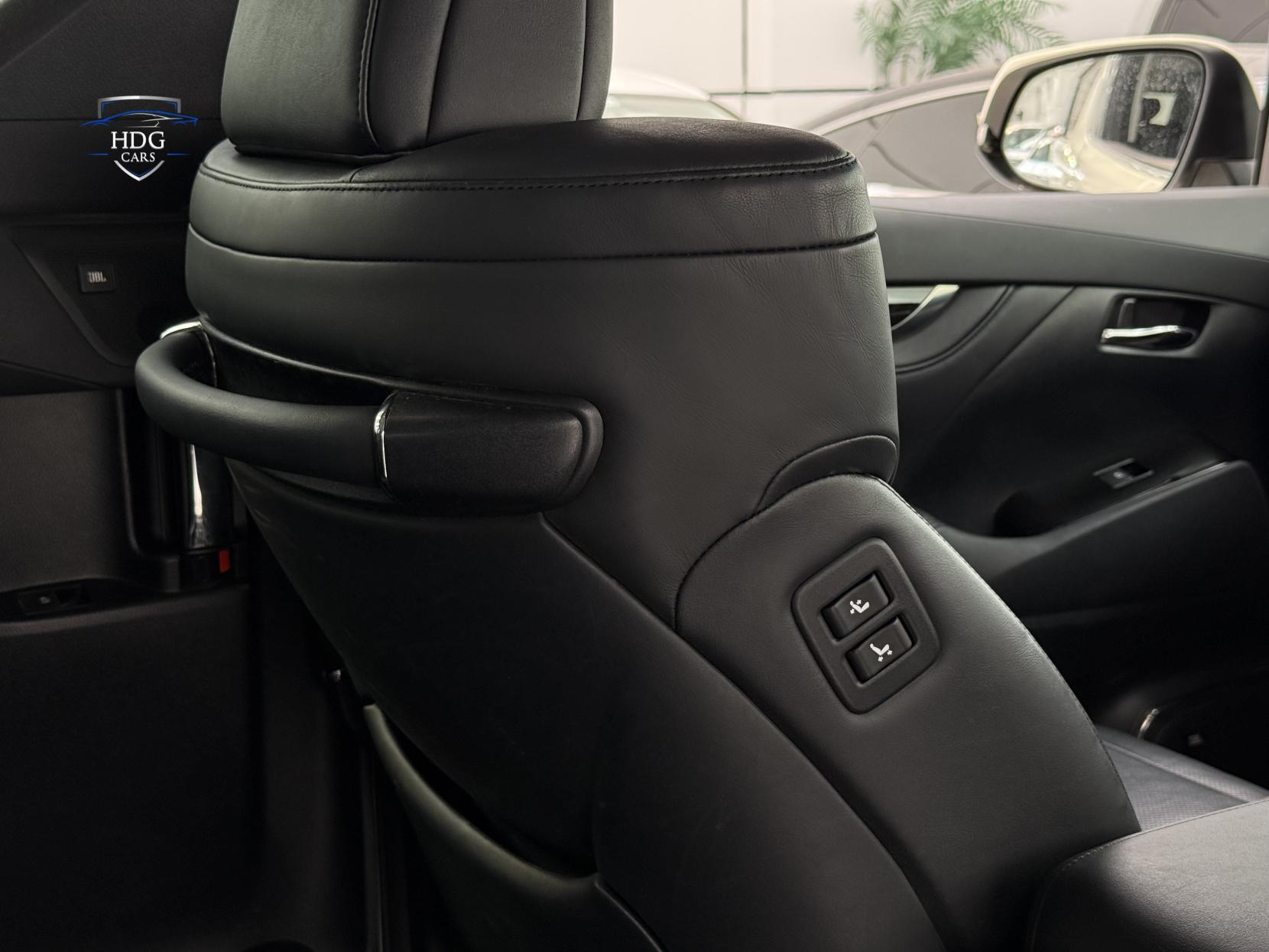 Toyota Alphard 2.5 ZX HYBRID 2016