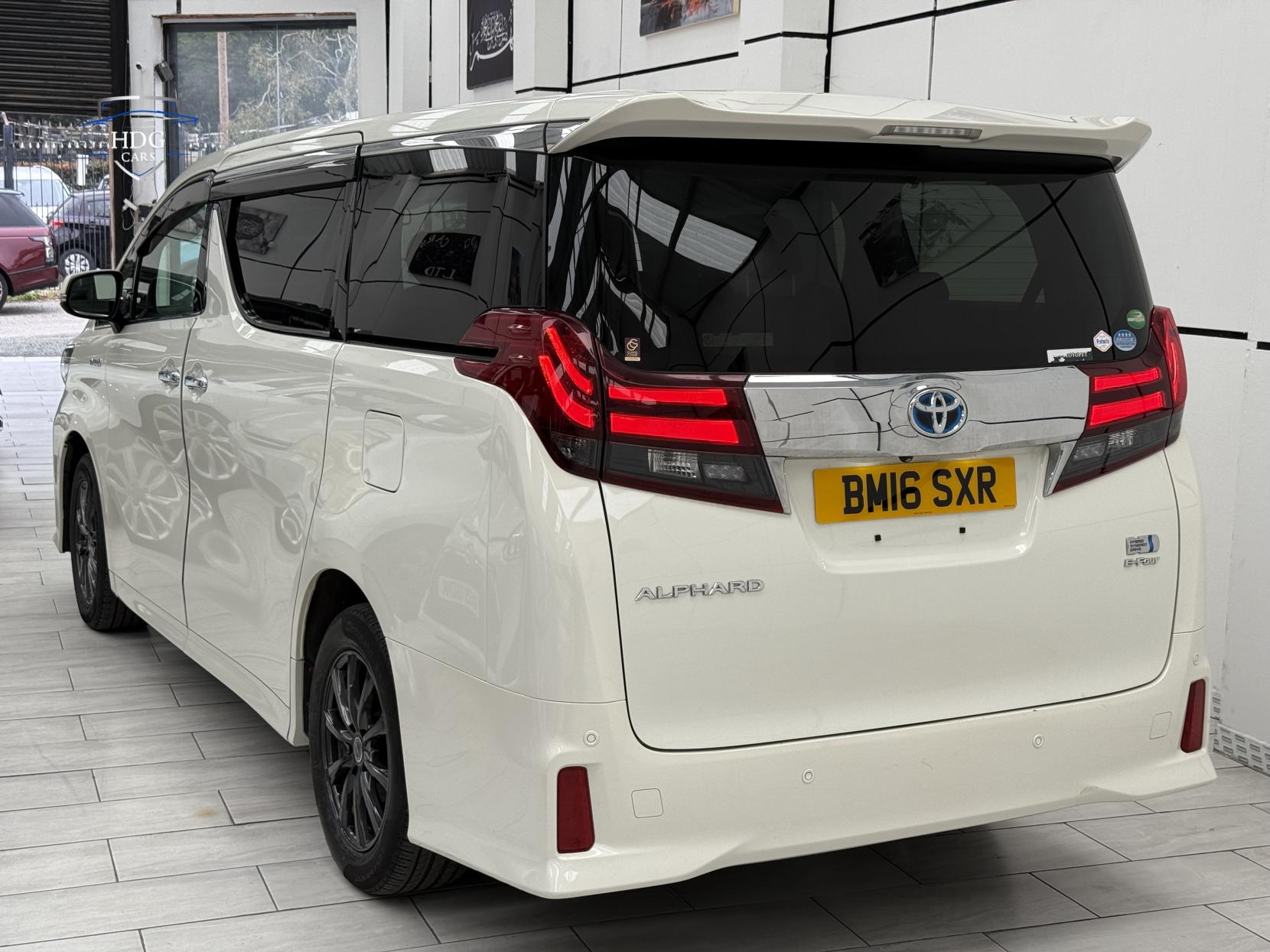 Toyota Alphard 2.5 SR C PACKAGE  2016