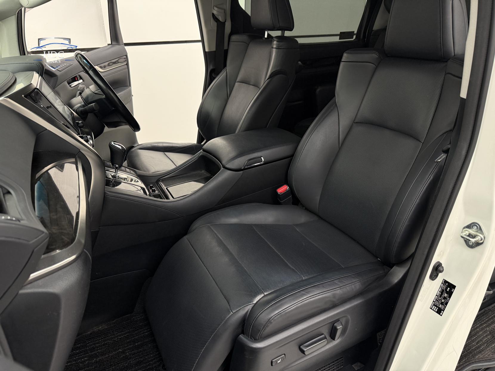 Toyota Alphard 2.5 SR C PACKAGE  2016